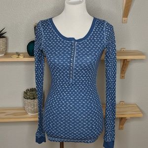 Abercrombie & Fitch Tops - Abercrombie thermal long sleeved shirt Abercrombie & Fitch Tops - Abercrombie thermal long sleeved shirt